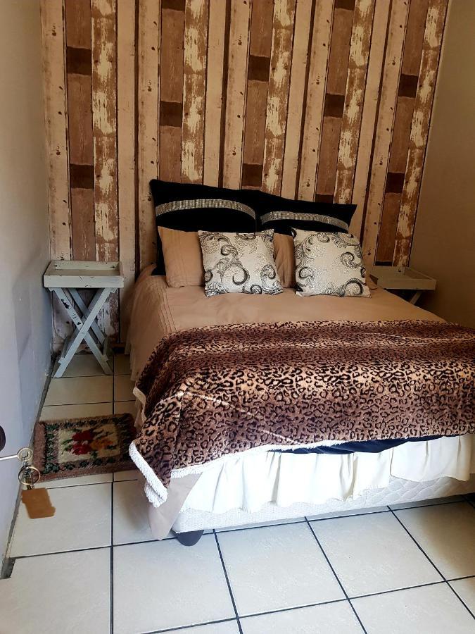 Keedols Inn&Backpackers Knysna Buitenkant foto